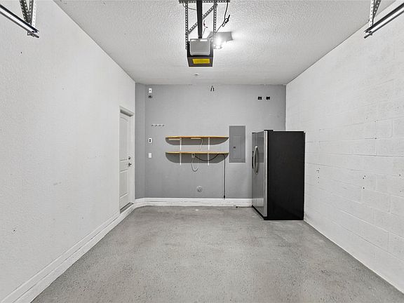 4th image of 259 SW 7TH Street #259