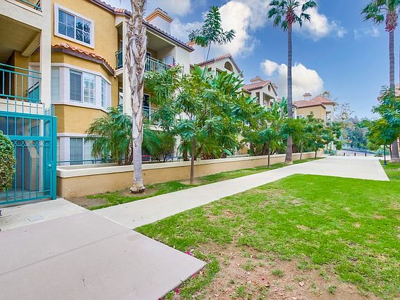 2nd image of 2220 Camino De La Reina Unit 111