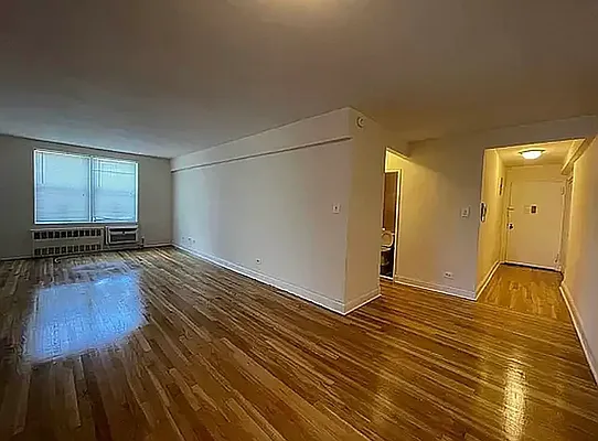 Rented by Queens Apartments Realty LLC | media 6