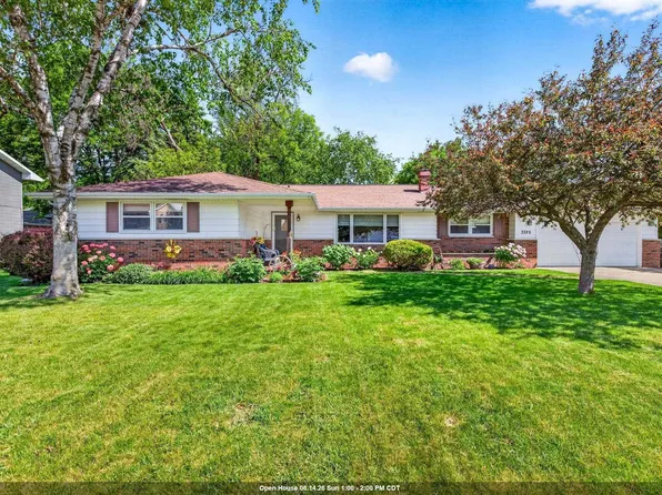 3320 Crestview Dr, Appleton, WI 54915