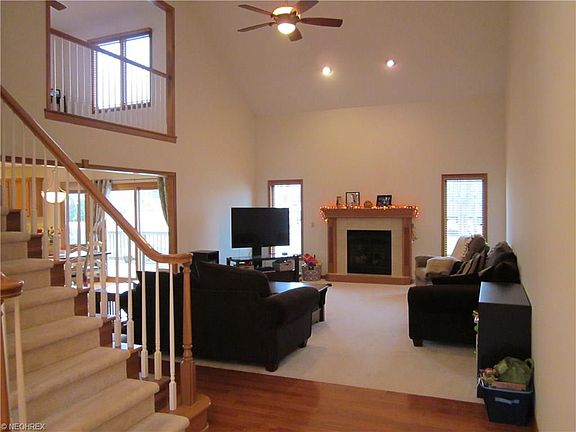 4th image of 255 Maron Ln