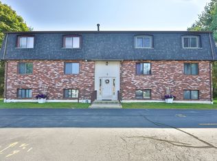 109 Maple St #D6, Attleboro, MA 02703