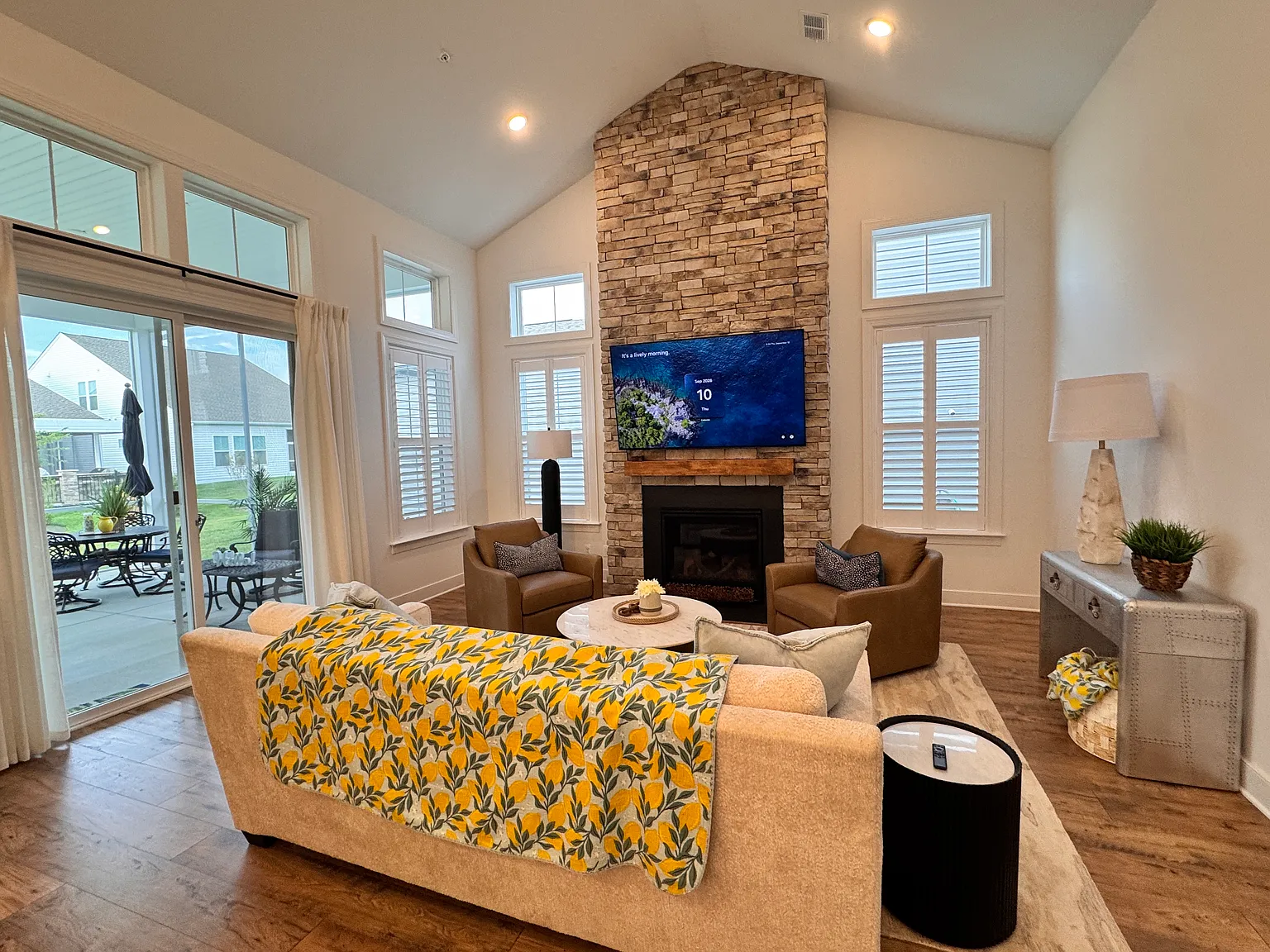 4 bed, 4.5 bath, 3225 sqft, $4,100 — Photo 4