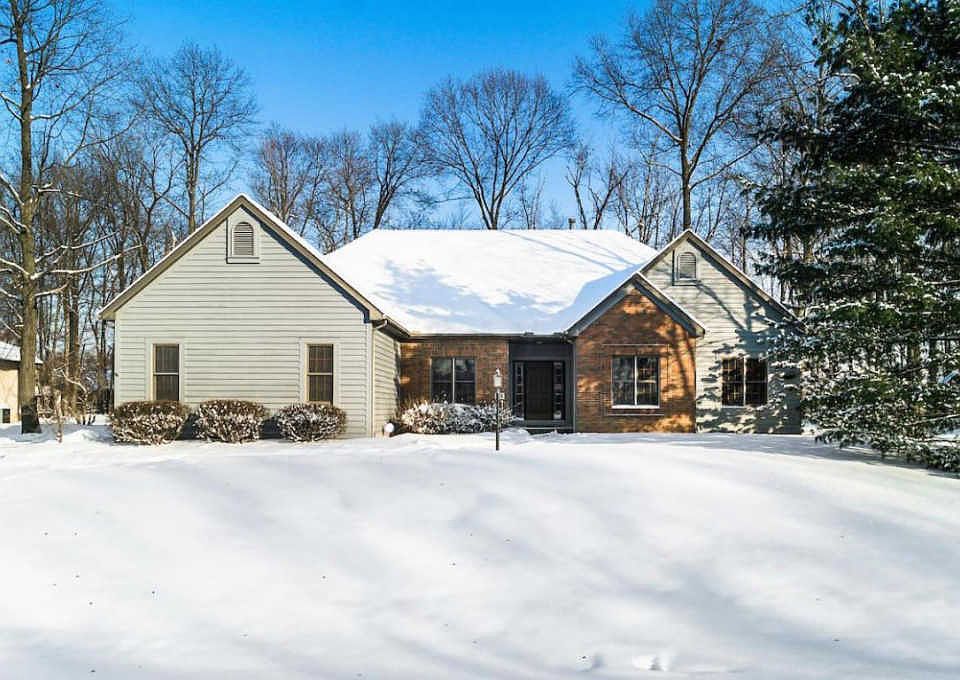 1st image of 128 Strathsprey Dr