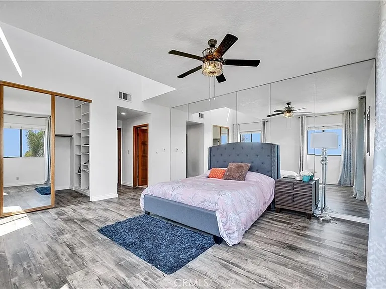 2215 Molino Ave #2215B — Photo 35