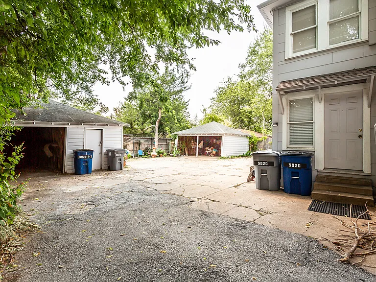 5918 La Vista Dr #3 — Photo 31