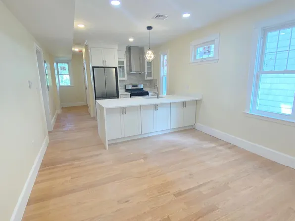 38 Putnam Ave #4, Cambridge, MA 02139