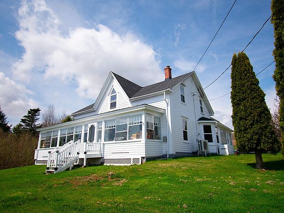 3rd image of 1529 Pereau Rd