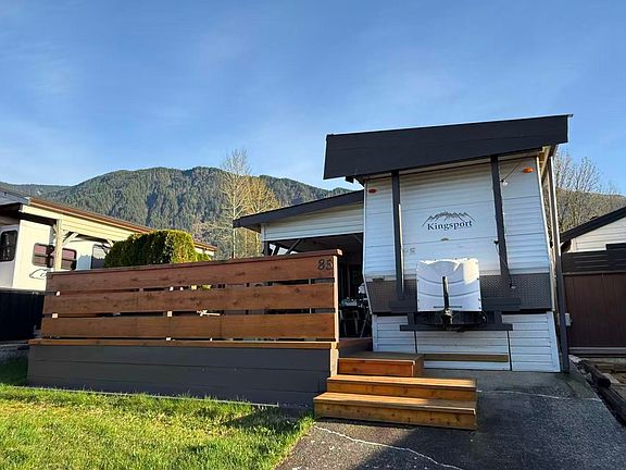 3rd image of 1436 Frost Rd #85