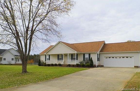 2nd image of 2571 Old Pond Dr #7