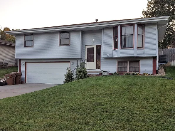 4101 Mason Dr, Lincoln, NE 68521