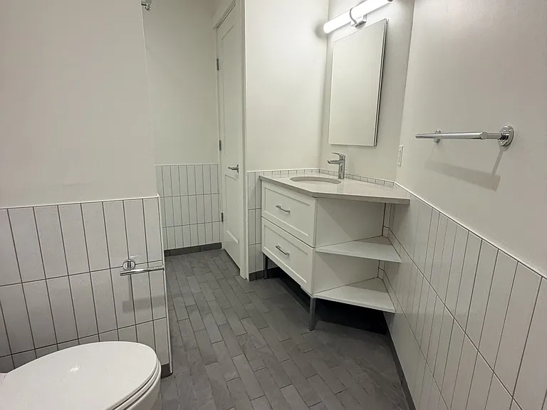 29 Longwood Ave #303 — Photo 9