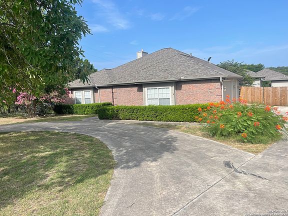 3rd image of 1119 Bellewood