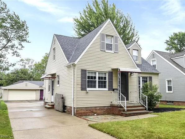 7067 Beresford Ave, Parma Heights, OH 44130