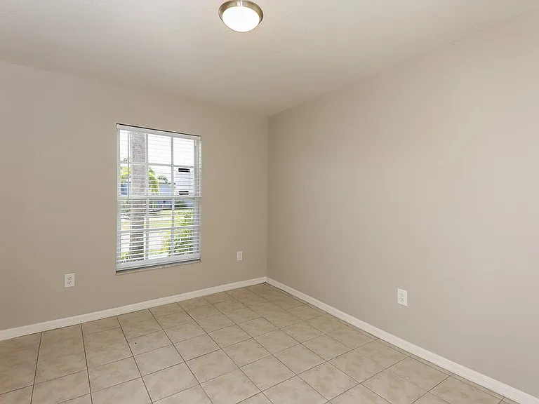 213 Lookout Dr — Photo 10