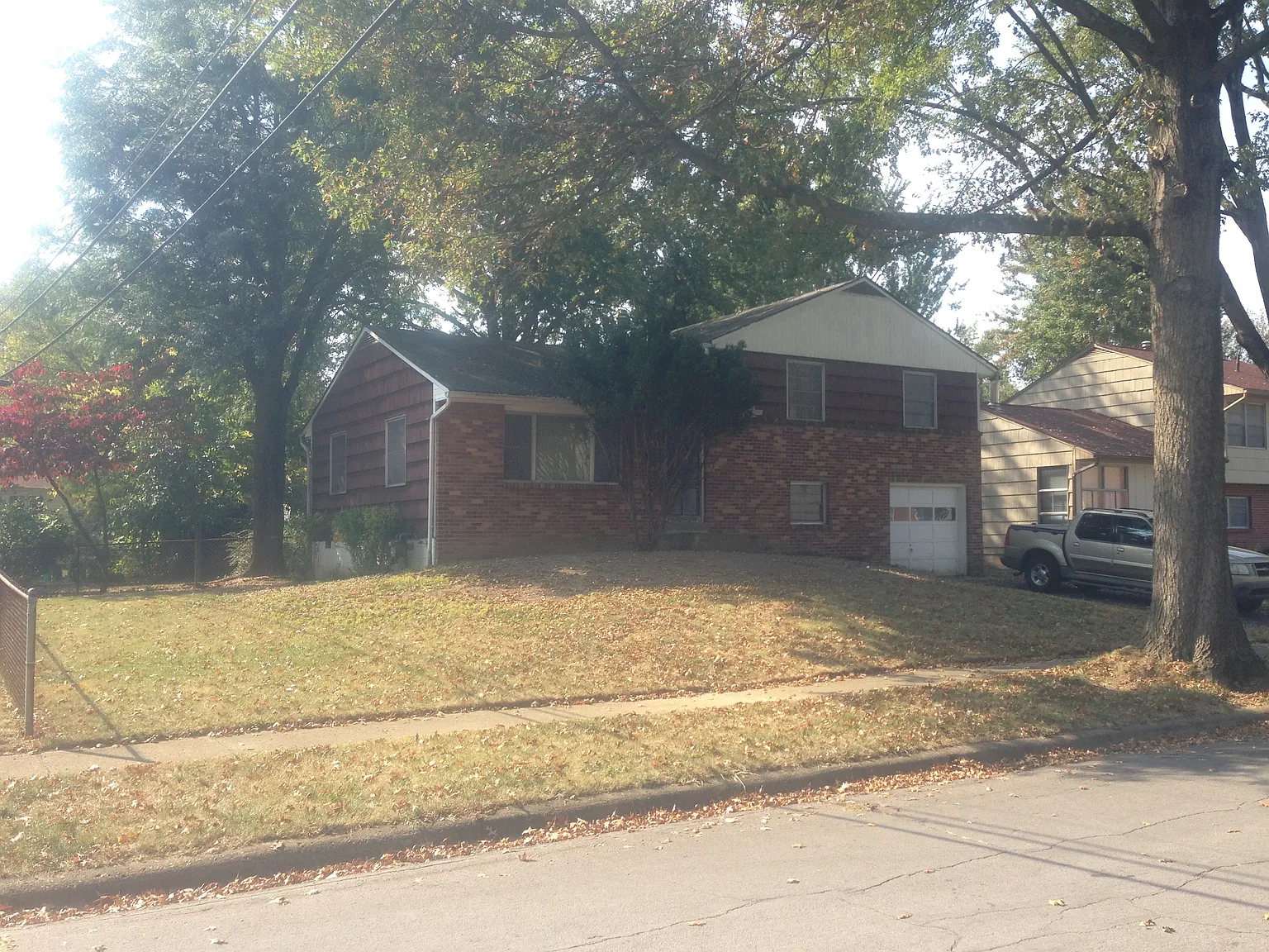 4913 Calvin Dr photo 1