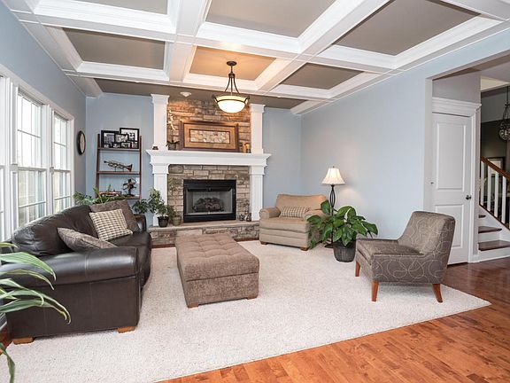 2nd image of 3791 Derry Dr