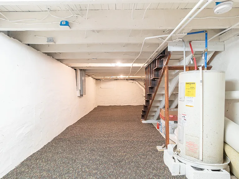 658 Atlantic St — Photo 23
