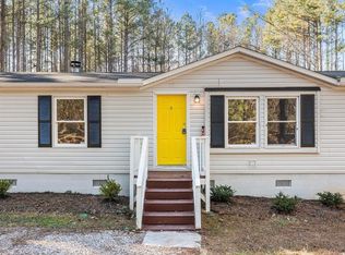 77 N Skylark Ln, Henderson, NC 27537