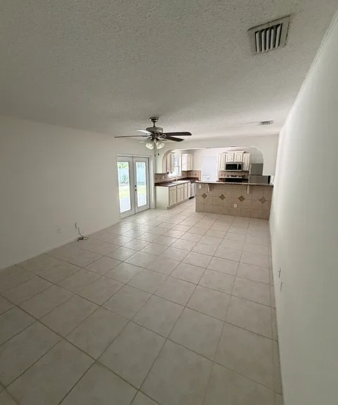2028 Sussex Rd — Photo 14