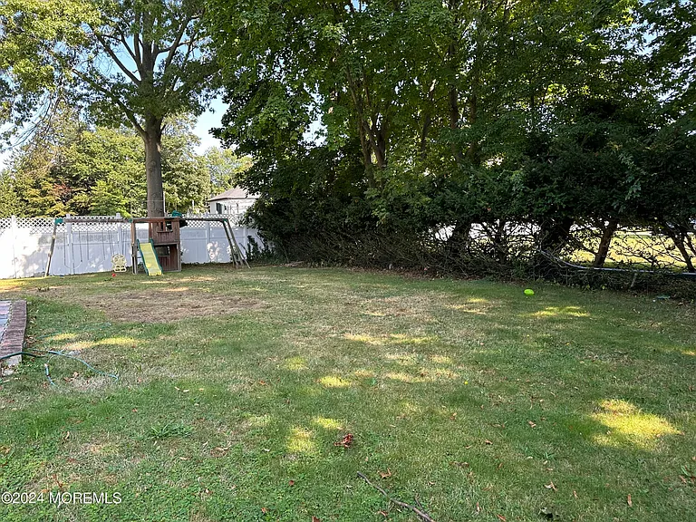 368 Highland Ave — Photo 12