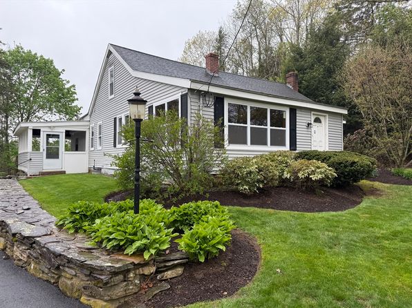 84 Emerald Rd #1