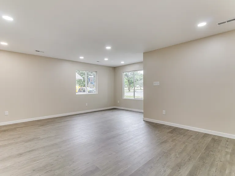 437 N Grove St #439 — Photo 7