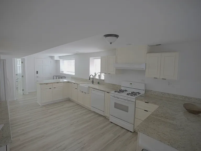 3916 N Osceola Ave #1 — Photo 9