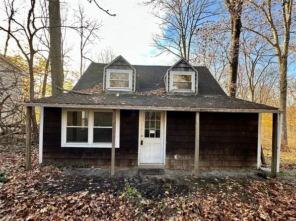 6 Hemlock Road, South Salem, NY 10590