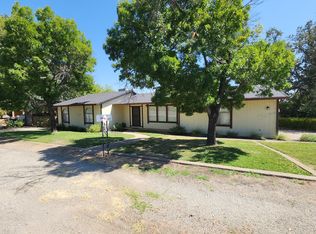 1825 Riviera Dr, Redding, CA 96001