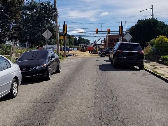 5th image of 2210 Bond Ave
