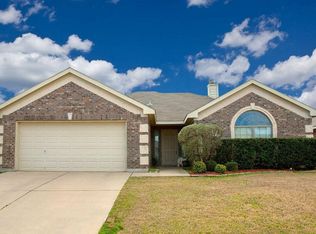1510 Grey Willow Ln, Arlington, TX 76002
