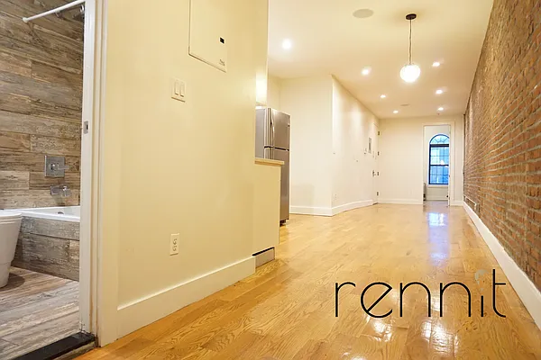 Rented by Rennit Inc. | media 9