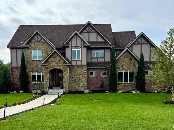 17350 Birdsong Pl, Hickman, NE 68372