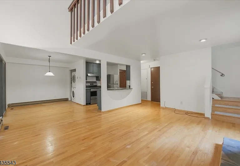 17G Village Way #17-6 — Photo 1