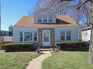 5024 Heege Rd, Saint Louis, MO 63123