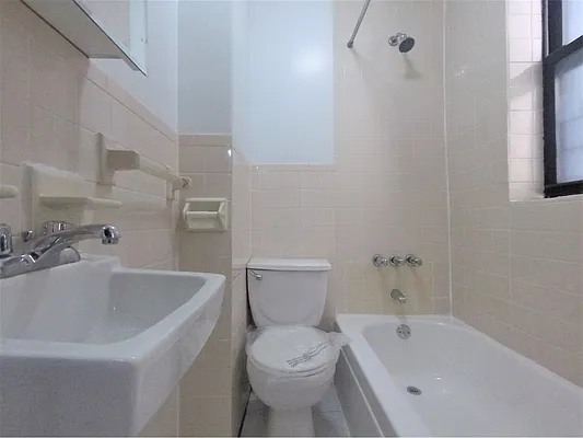 Rented by Green Home NY Realty LLC | media 28