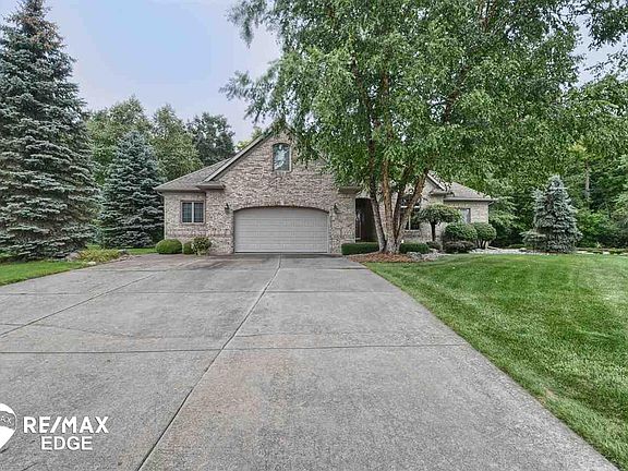 4th image of 9127 Woodridge Ct