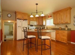519 Falmore Ln, Bolingbrook, IL 60440