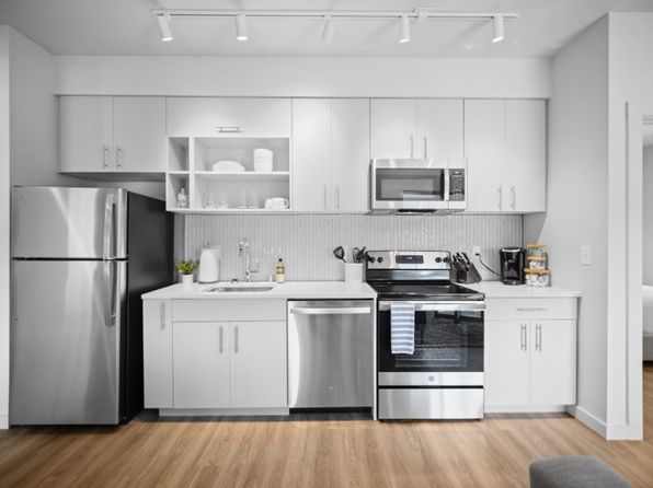 702 W Hastings Rd #101