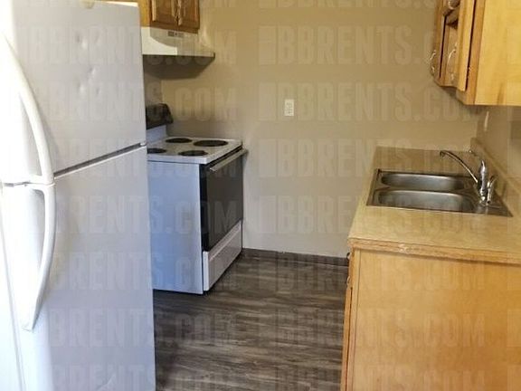 5th image of 230 Linda Ct APT A