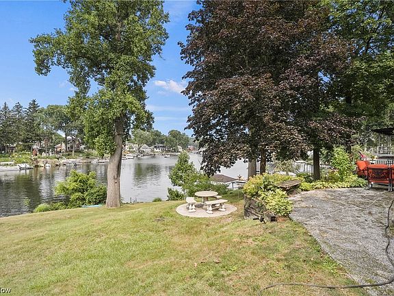4th image of 429 Dorwil Dr