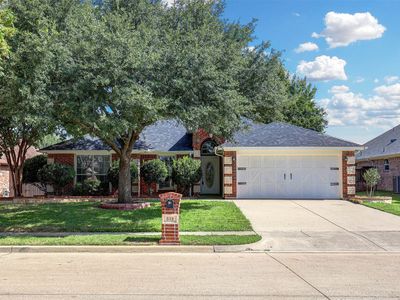 512 Surry Ct, Saginaw, TX, 76179