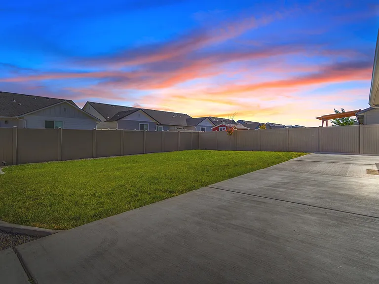 12087 W Soapstone Dr — Photo 33