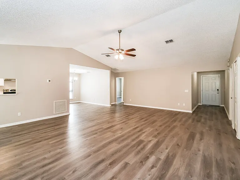6267 Island Forest Dr — Photo 5