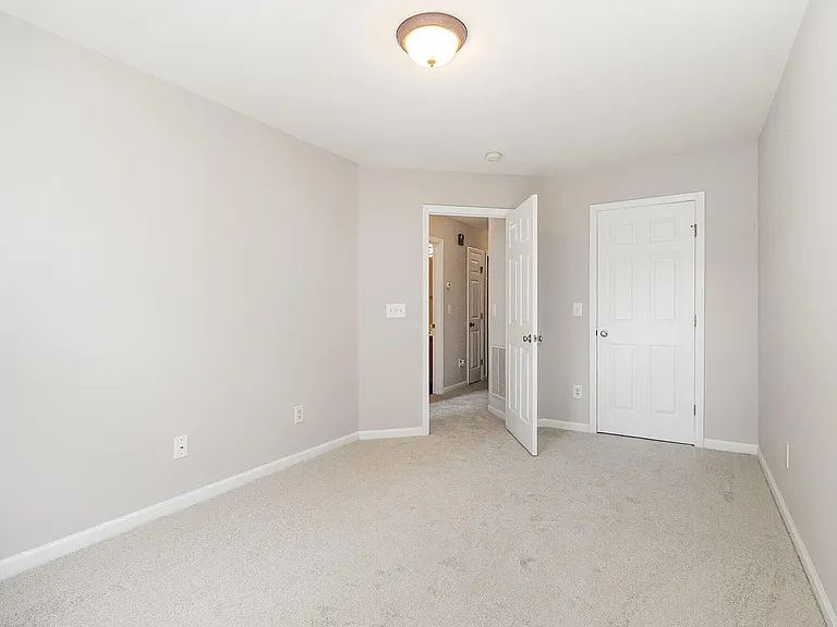 1211 Canyon Rock Ct #103 — Photo 27