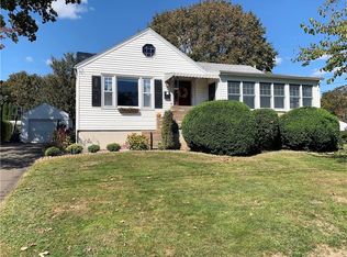 14 Aceto St, Branford, CT 06405