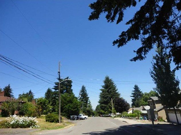 2nd image of 11845 16th Ave S