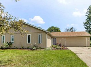 7115 Elmbrook Dr, Fort Wayne, IN