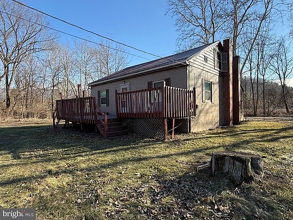 2nd image of 9505 Main St